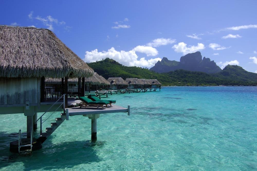 Sofitel Private Island Hotel 5*
